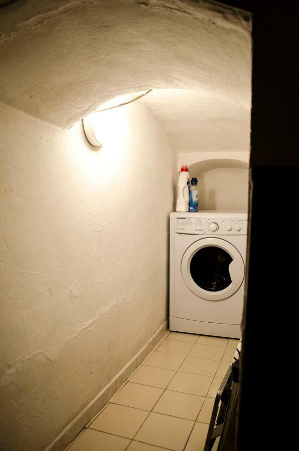 Medieval Central Apartment Болонья Экстерьер фото
